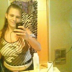 Meet your Posher, Crystal